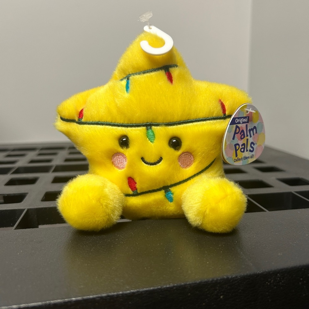 Palm Pals Navi Star Topper NWT